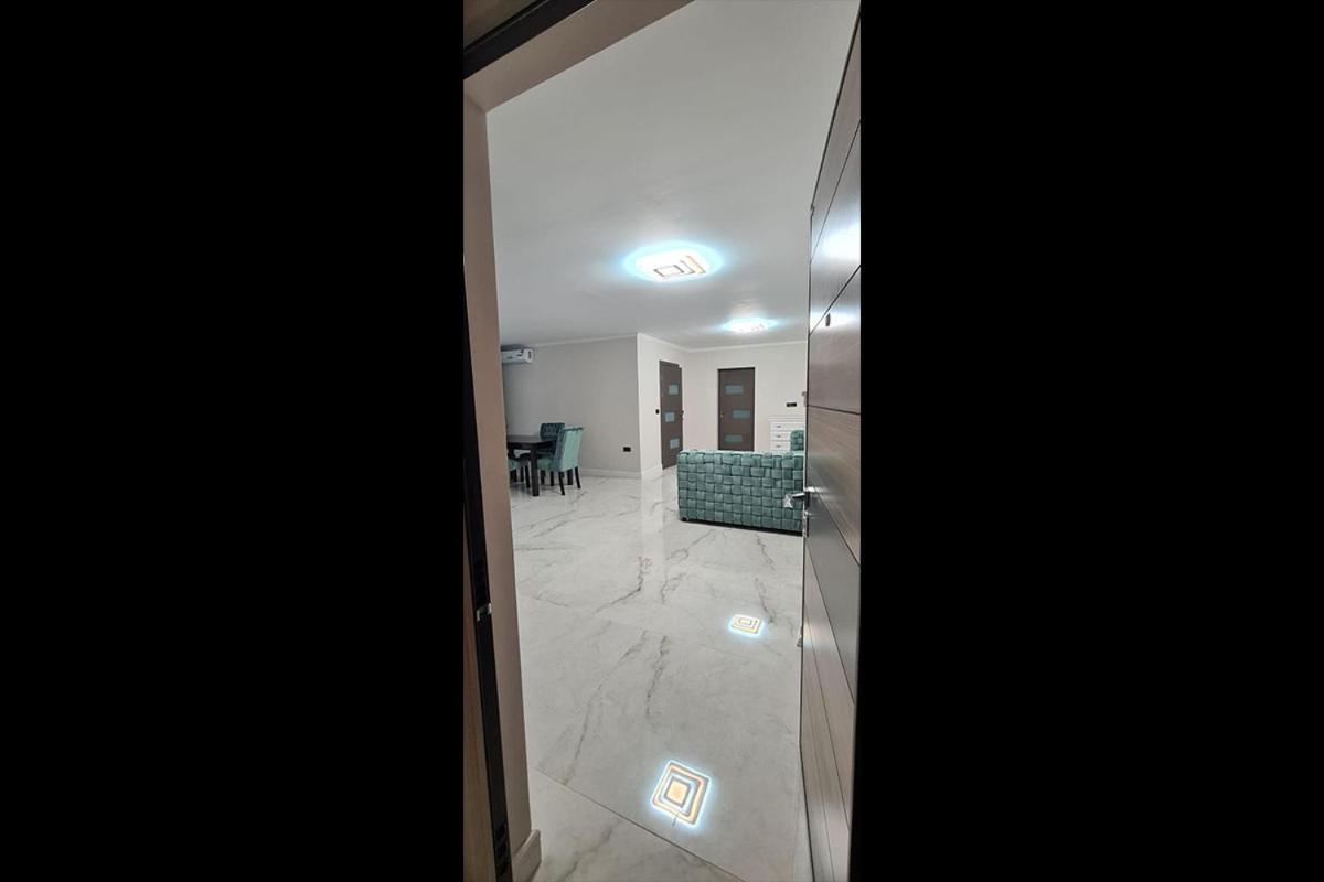 Appartamento Moky Rezident Arad Esterno foto